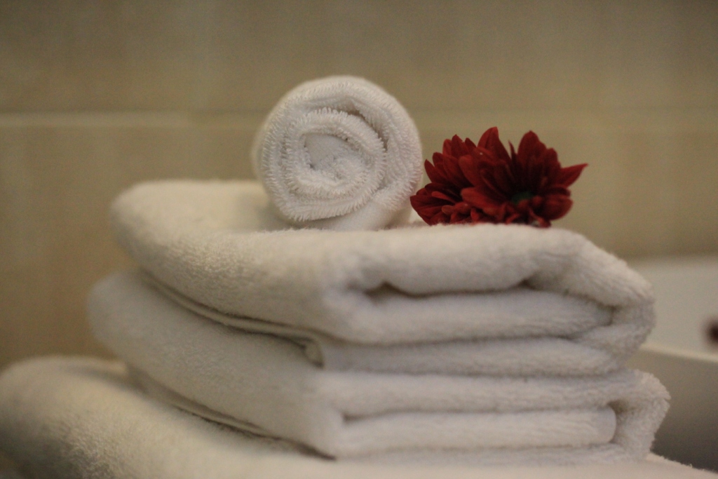 bath-towel-white-awpbali.com